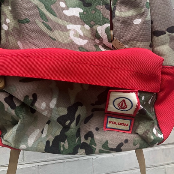NWOT Volcom Basis Camo Backpack - Picture 6 of 15